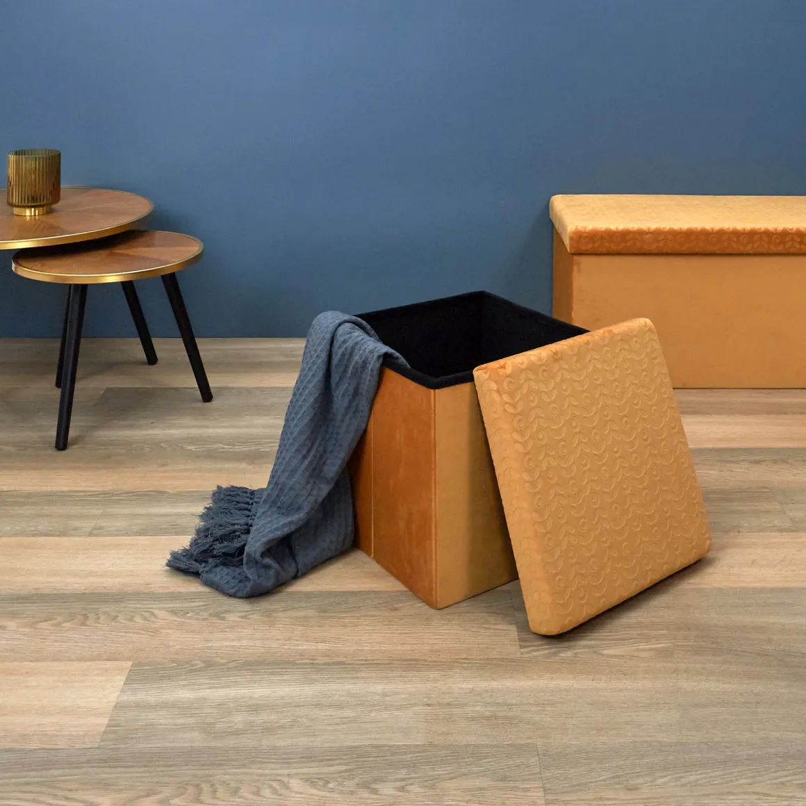 La Chaise Longue Mobilier-COFFRE POUF PLIABLE RETRO MOUTARDE