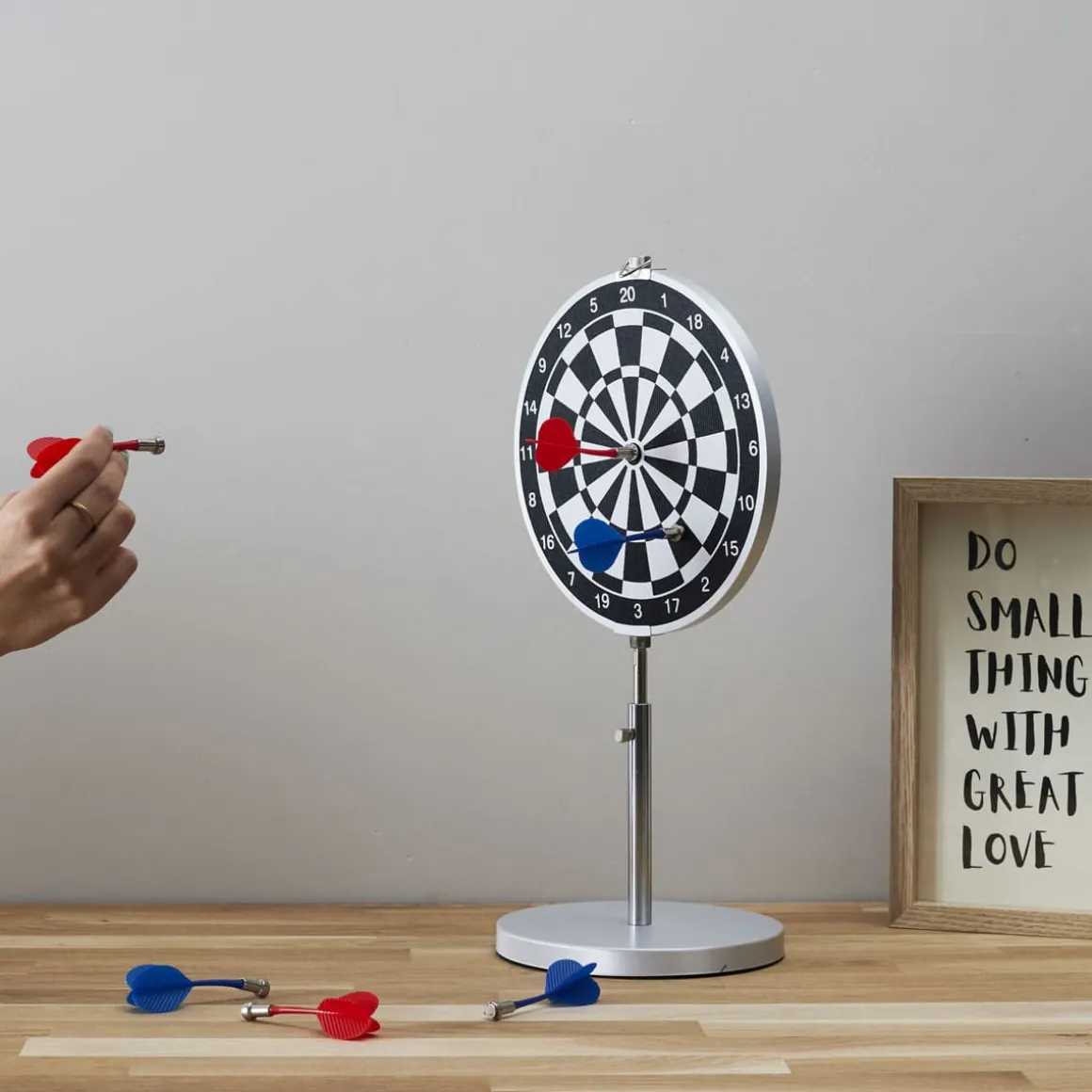 La Chaise Longue Jeux-JEU DE FLECHETTES MAGNETIQUES DE BUREAU